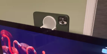macOSVentura的DIYiPhone支架终于为我的Mac提供了一个很棒的网络摄像头